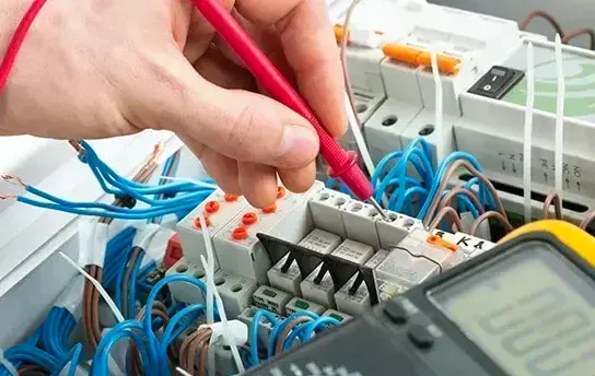 Professional electrician in North Southwark